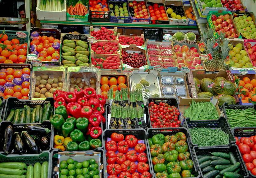 Eine Vielzahl von Gemüse und Obst, die die Potenz eines Mannes erhöhen können. 